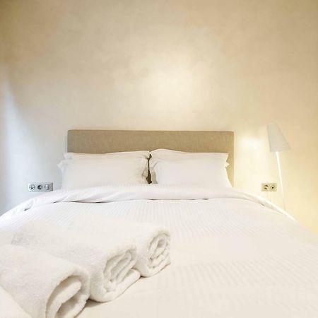 Stylish 3-Bedroom Apartment & Terrace 塞萨洛尼基 外观 照片