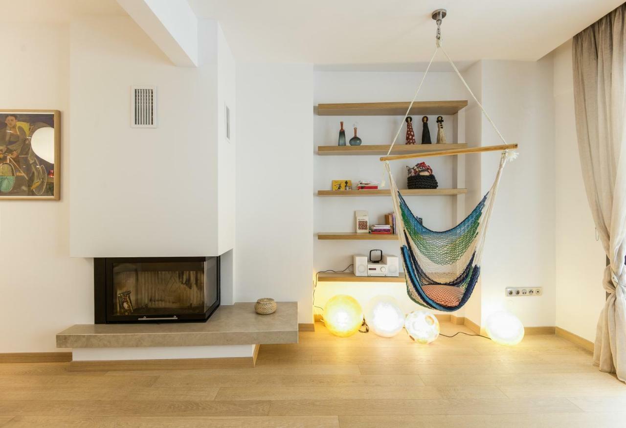 Stylish 3-Bedroom Apartment & Terrace 塞萨洛尼基 外观 照片